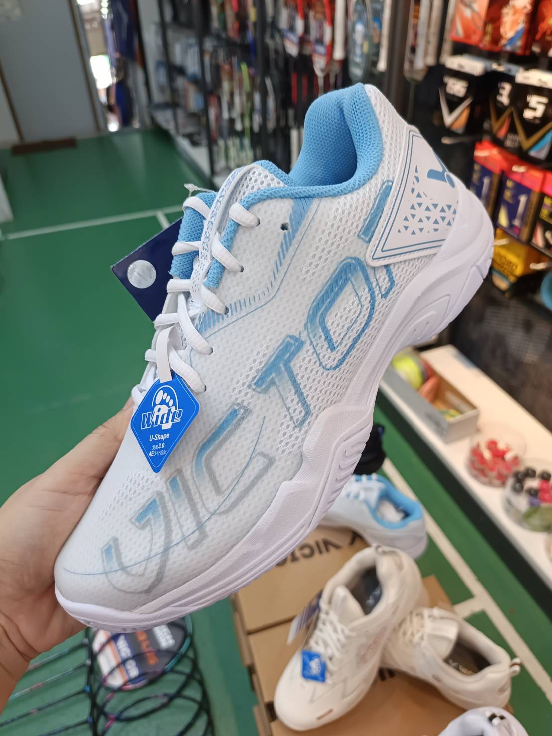 รองเท้าVICTPOR-A240-เบอร์42-สีAM