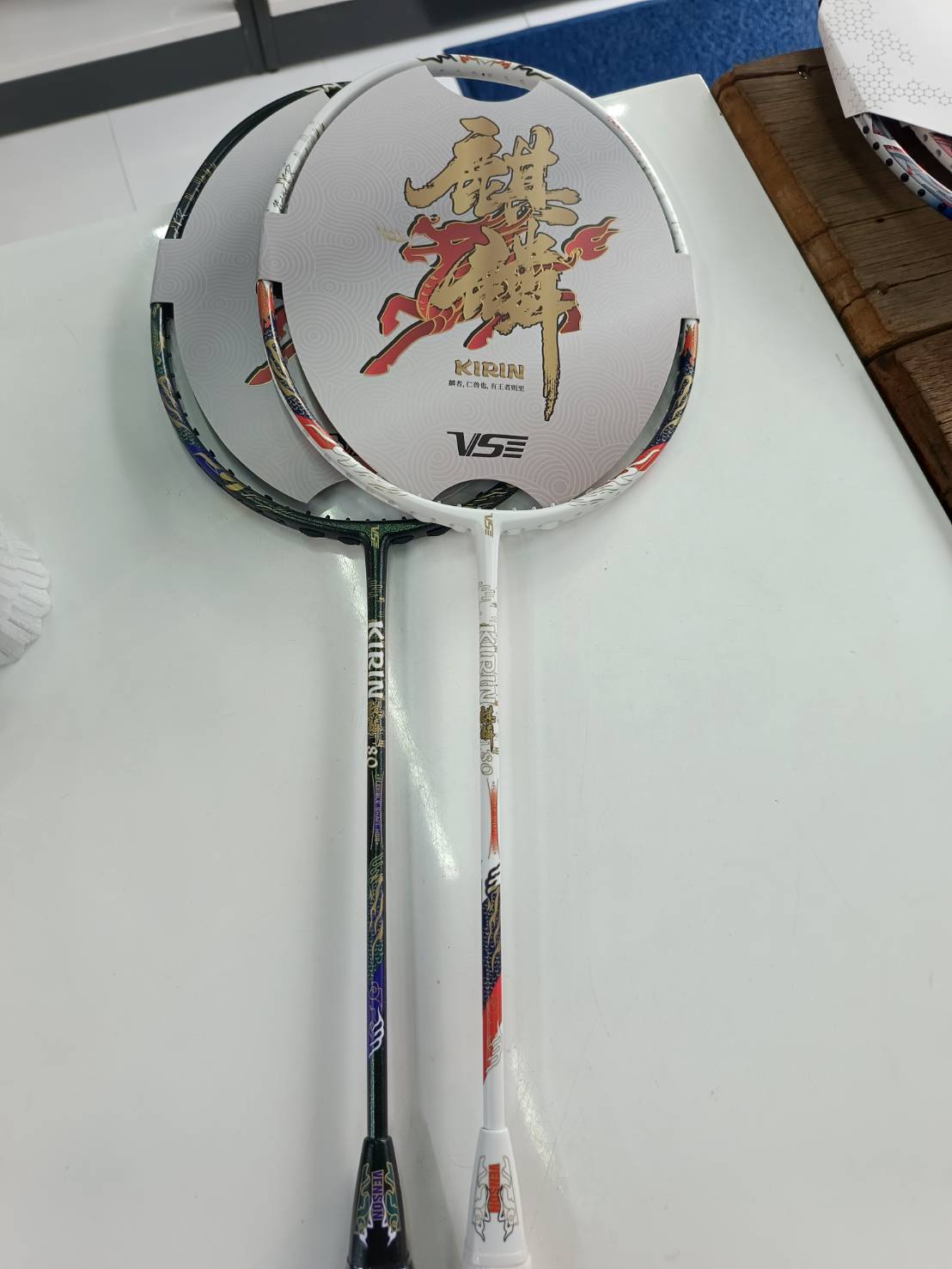 VS ไม้แบด รุ่น Kirin 80 (ขาว)